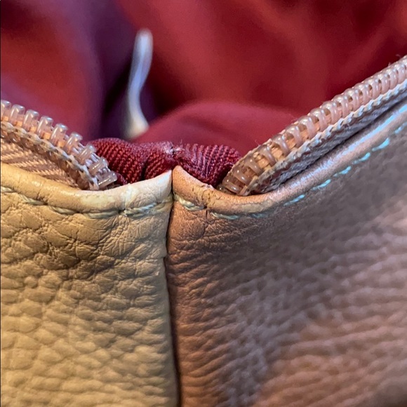 Live Love Loft Two Tone Envelope Crossbody Clutch🖤 - Picture 13 of 16